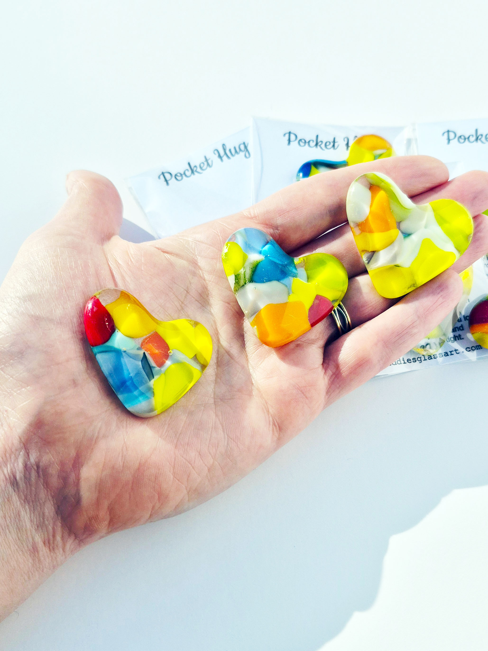 The Unique Charm of Handmade Glass Jewelry: A Thoughtful Gift for Every Occasion